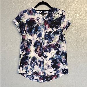 Simply Vera Vera Wang Blue and White Blouse